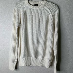 H&M Size M White Knit Sweater Q103